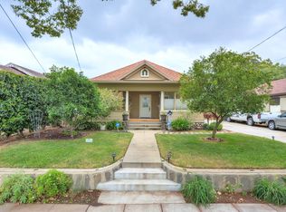 449 E 9th St, Upland, CA 91786