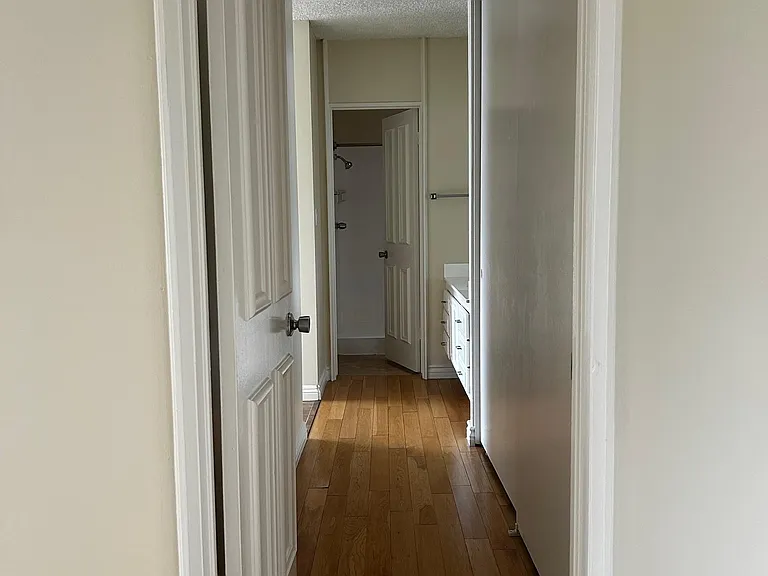 ENTRY TO MASTERBEDROOM