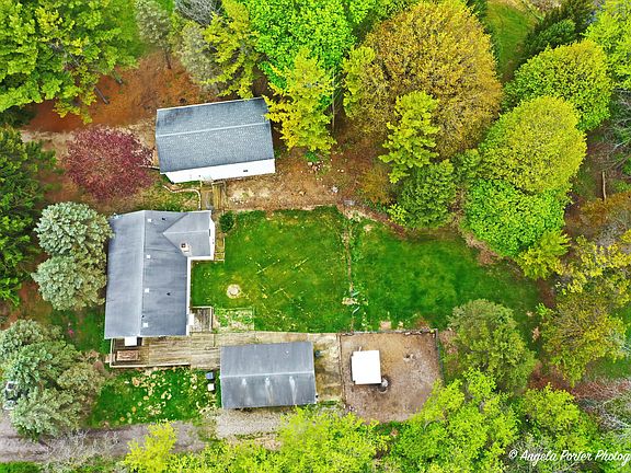 3rd image of 27580 W Brandenburg Rd