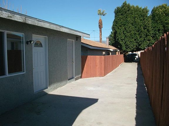 4th image of 26 Juanita St