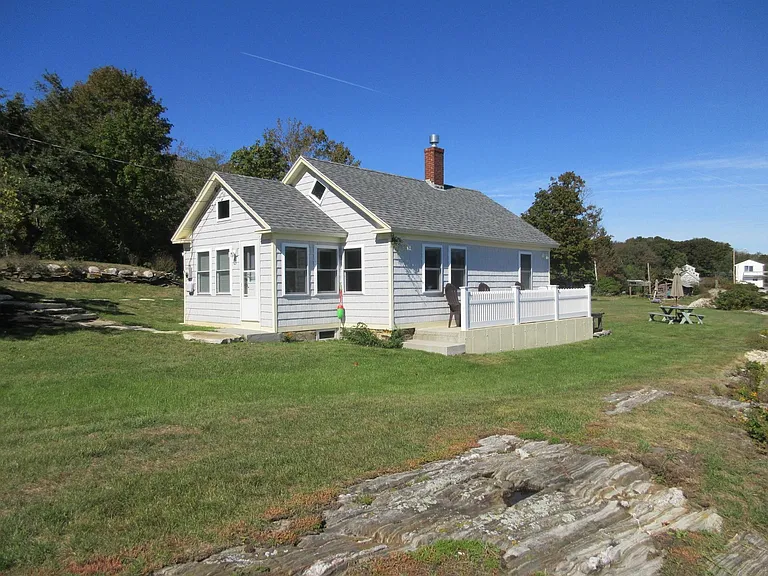 39 Leeman Rd — Photo 3