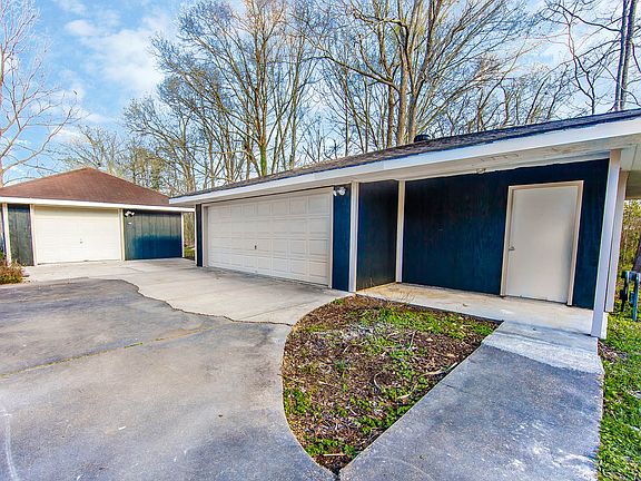 3rd image of 318 Estate Dr