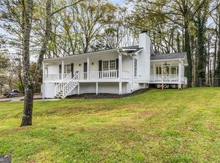 4198 Castle Gate Dr, Snellville, GA 30039