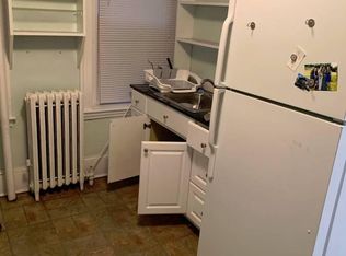 128 Myrtle St #2, Boston, MA 02114