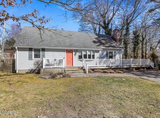 323 Valley Rd, Neptune, NJ 07753