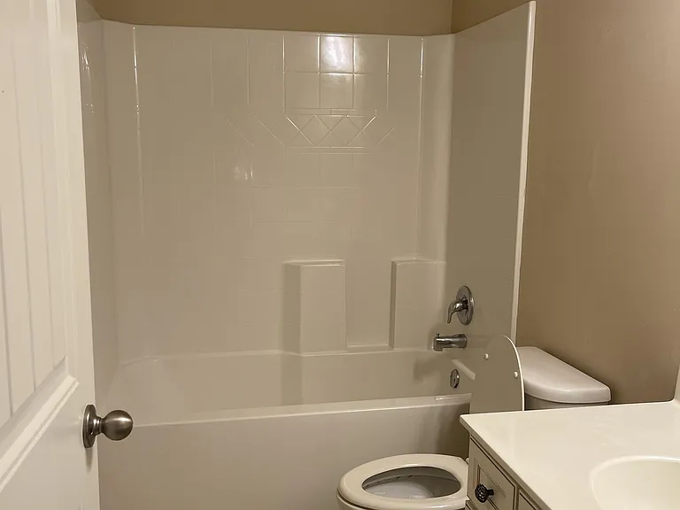 765 Westmoreland Ln — Photo 26