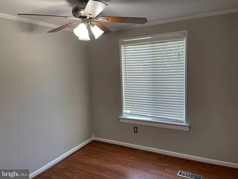 4502 Cub Run Rd — Photo 20