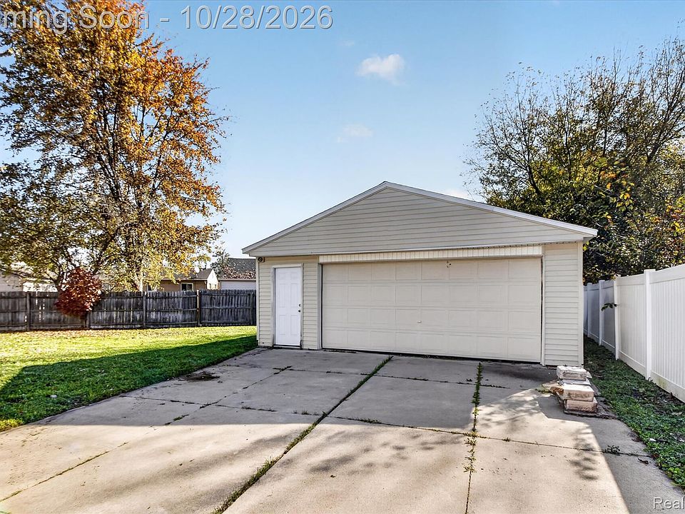 9871 Barkley St, photo 23