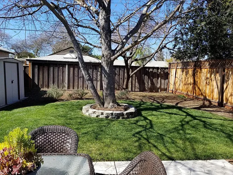 653 N Daniel Way — Photo 15