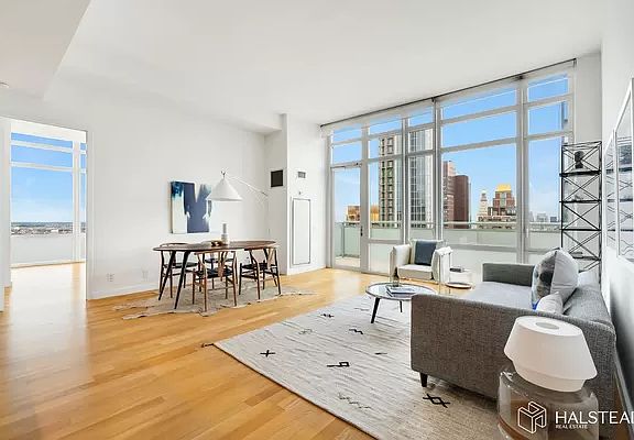 5th image of 325 5th Ave APT 45C
