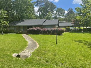 1232 Edgewood Dr, Laurel, MS 39440