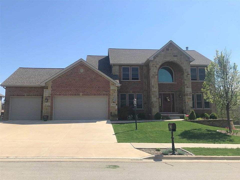 1st image of 3002 W Wessex Dr