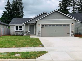 2337 Gleanns Way, Lebanon, OR 97355