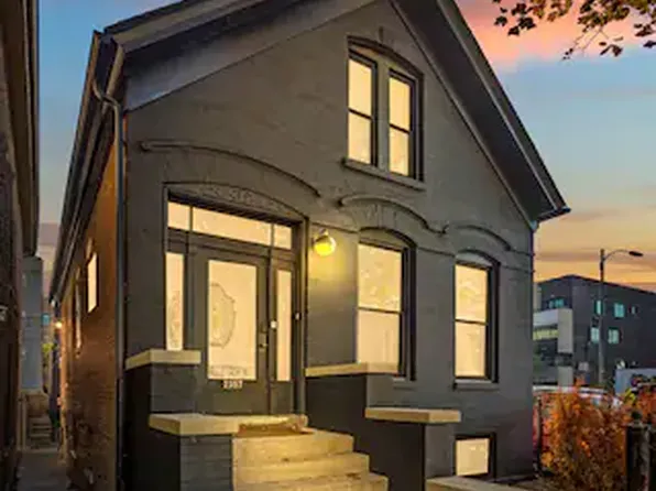 2357 W Moffat St, Chicago, IL 60647