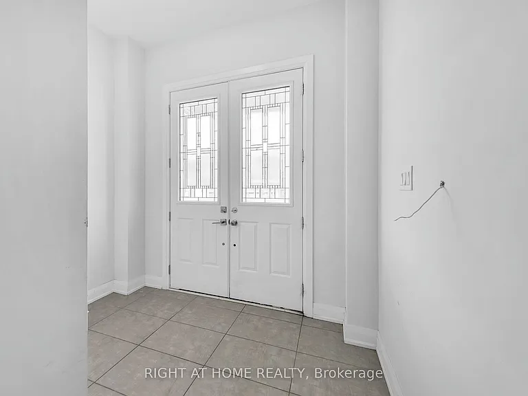3 Speciosa St #UPPER — Photo 7