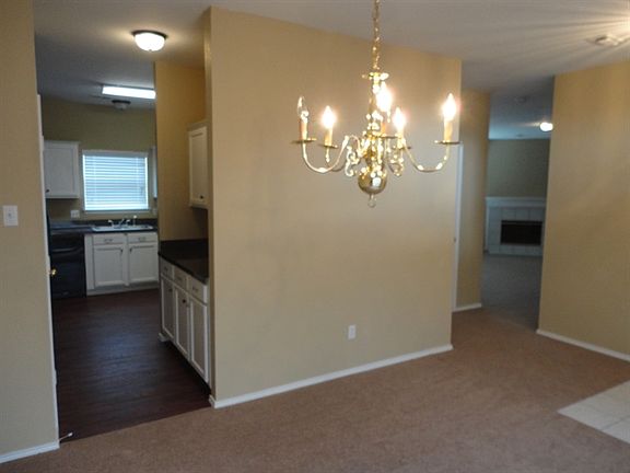 4th image of 1711 Windcastle Dr