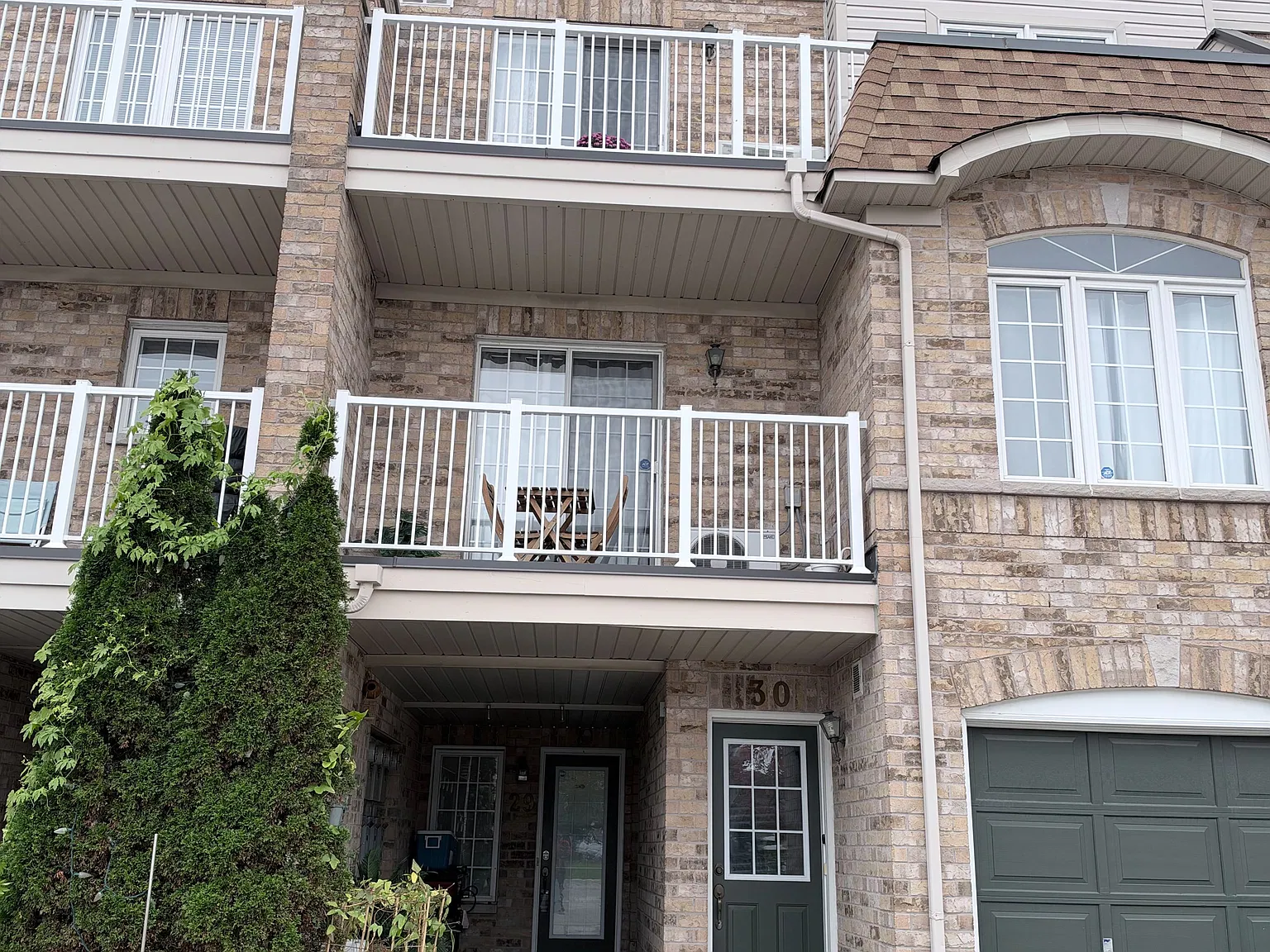 2 bed, $2,350 — Photo 1