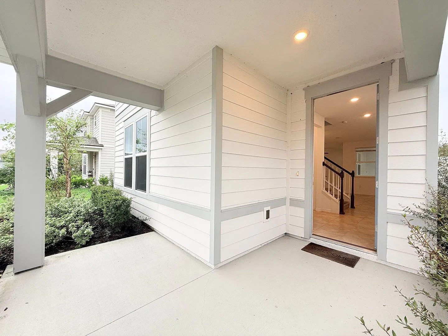 Spacious 4-Bedroom Home with 3 Full Baths & Walk-In Closets in Every Bedroom! — Photo 2