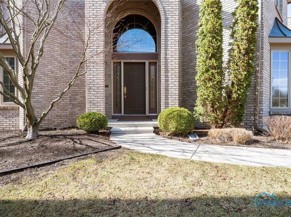 146 Stone Oak Blvd, Holland, OH 43528
