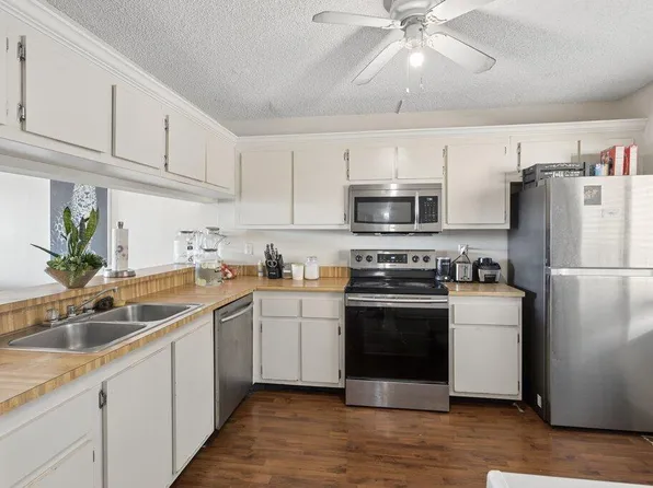 8030 Hampton Boulevard #404, North Lauderdale, FL 33068