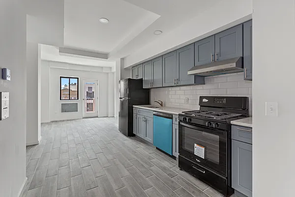 Rented by NY Space Finders Inc. | media 8