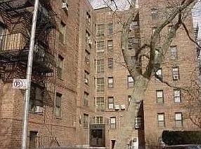 2nd image of 2906 Brighton 12 St
