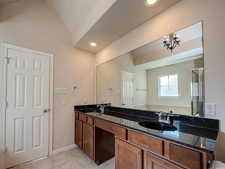 3302 Clearview Cir — Photo 27