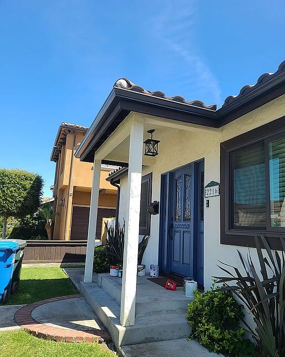2nd image of 2216 Ruhland Ave