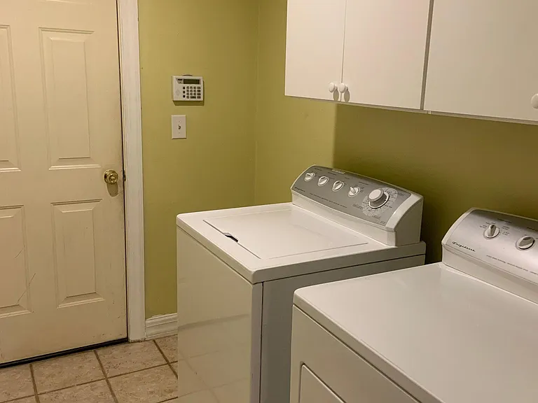 8994 Aegean Cir — Photo 14