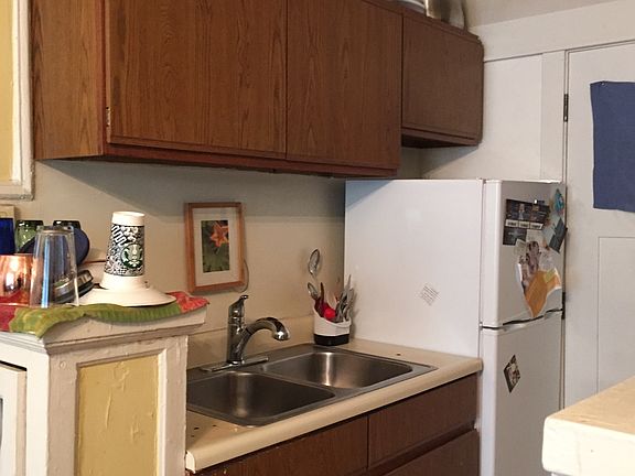 5th image of 4430 N Wolcott Ave APT 2B