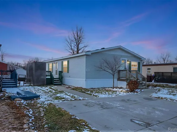 5317 Bart Dr, Casco, MI 48064