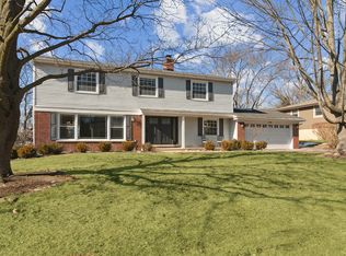 248 Beverly Rd, Barrington, IL 60010