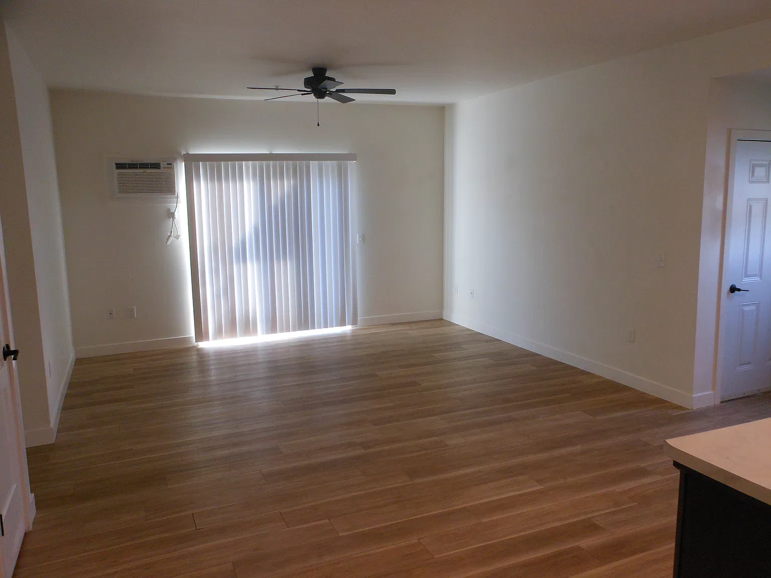 2 bed, 1180 sqft, $1,650 — Photo 3