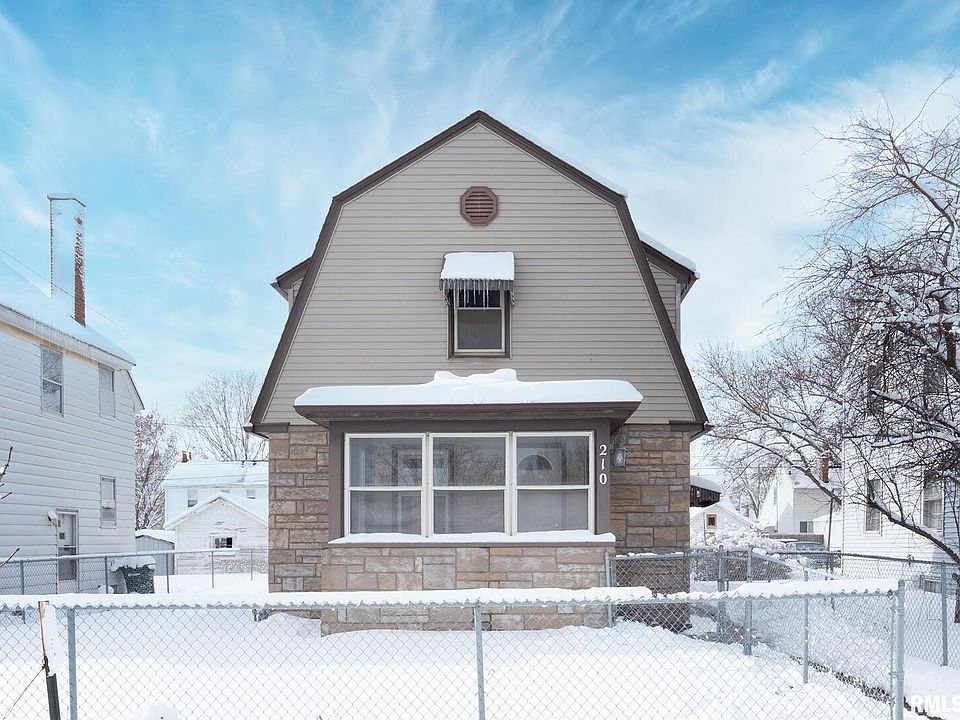 1st image of 210 S Elmwood Ave