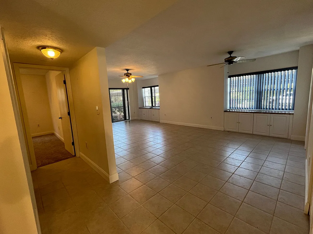Building Photo - 23465 Harborview Rd #1010