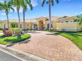 10878 Pond Ridge Dr, Fort Myers, FL 33913
