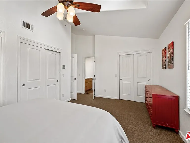 220 Hans Pl — Photo 40