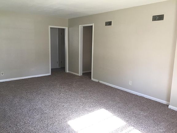 4th image of 1002 N 49th St #1B