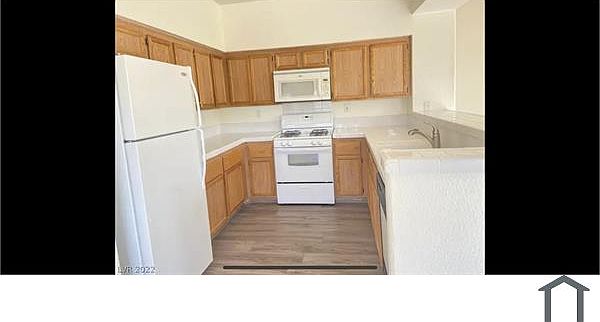 1st image of 1400 Seward St Unit 204