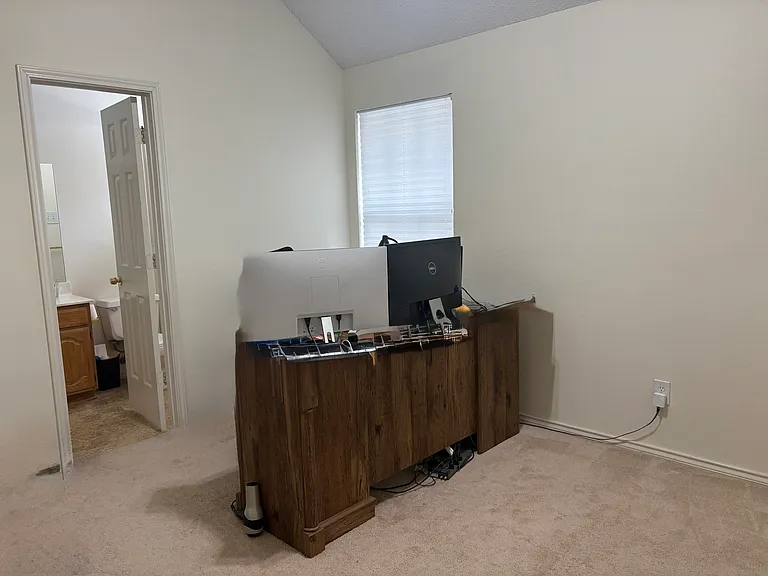 2212 Chasefield Dr — Photo 16
