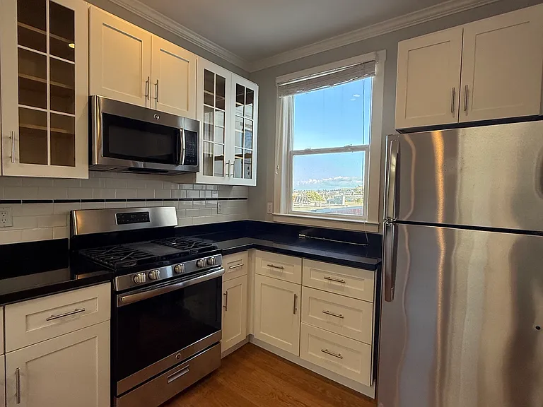 1133 Fell St #9 — Photo 1
