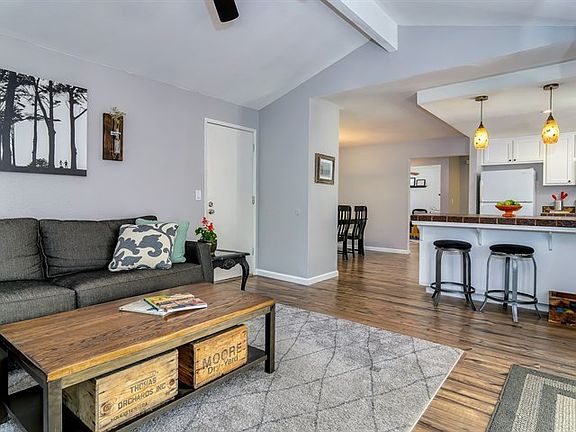 5th image of 4277 Goldenhill Dr