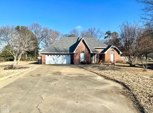 640 Honeysuckle Ln, Trumann, AR 72472