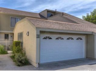 10 Sparrow Hill Ln, Laguna Hills, CA 92653
