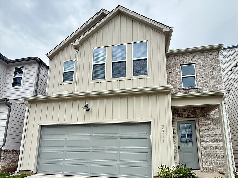 7311 Hadley Mdw — Photo 2