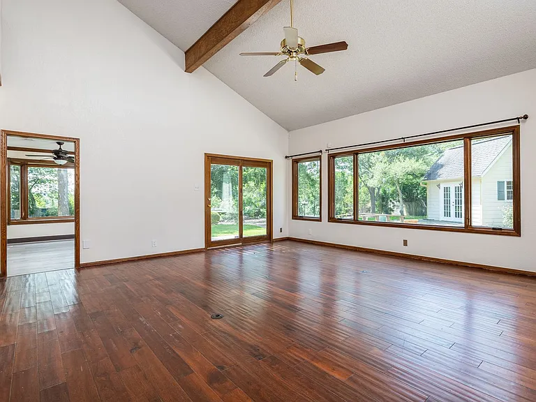 9900 Winding Oak Cir — Photo 10