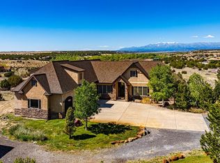 5672 Saint Charles River Dr, Pueblo, CO 81004