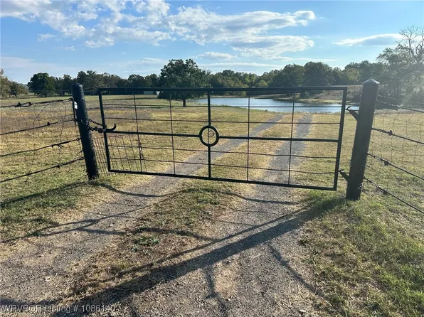 805 SE 45th Hwy, Fort Smith, AR 72916