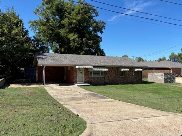 907 Oakdale St, Jonesboro, AR 72401