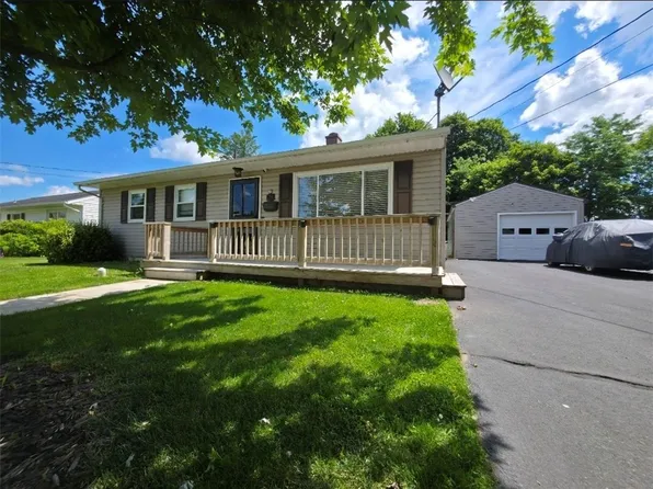 208 Winding Way, Horseheads, NY 14845